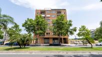 Vista exterior de Pis en venda en Reus amb Aire condicionat, Calefacció i Balcó