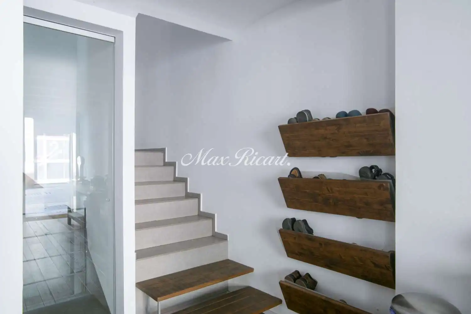 Büro zur Miete in Barcelona mit Klimaanlage, Heizung und Terrasse