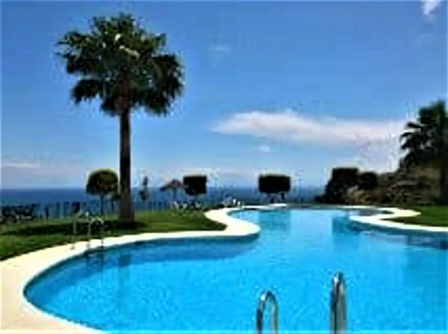 Apartament amb piscina en venda a Calahonda, imagen 12