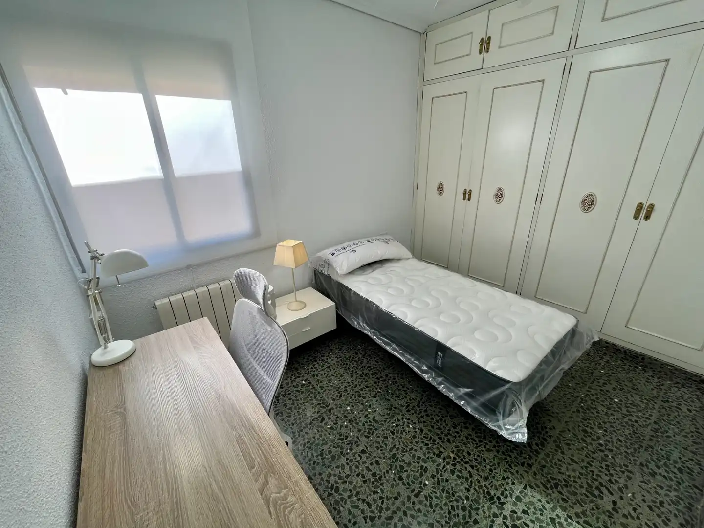 Habitación de Piso de alquiler en Valencia con Aire acondicionado, Calefacción y Terraza