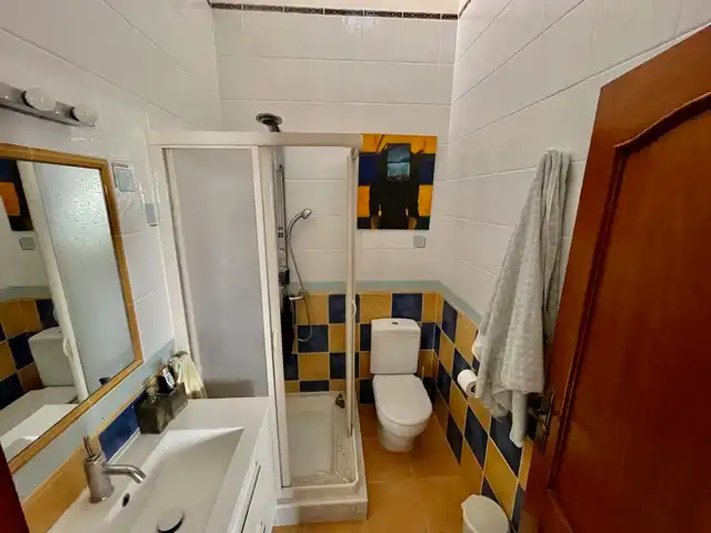 Bany de Casa adosada en venda en Granadilla de Abona amb Jardí privat, Terrassa i Piscina