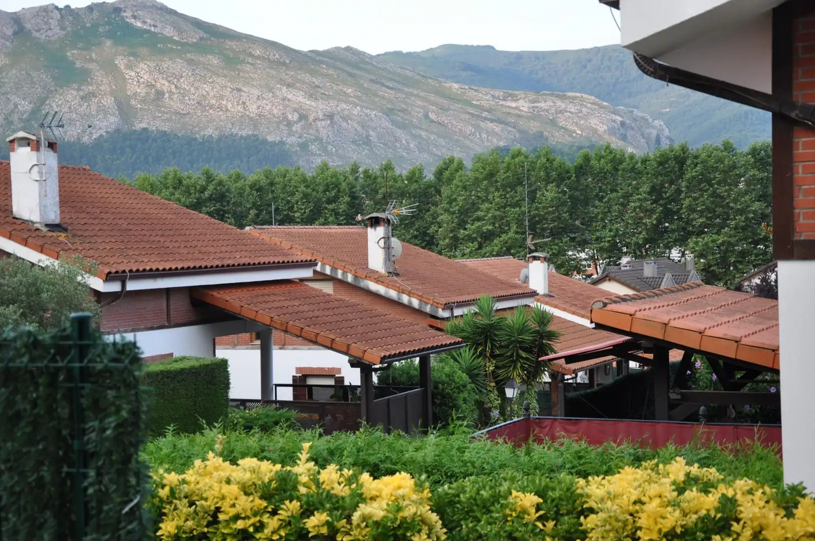 Terraza de Casa o chalet en venta en Castro-Urdiales con Calefacción, Jardín privado y Terraza