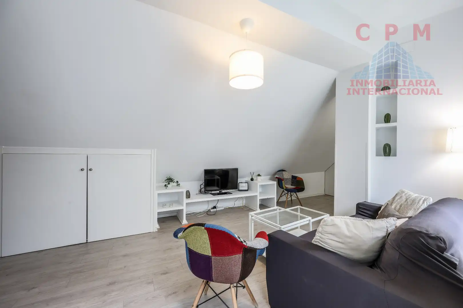 Sala d'estar de Àtic de lloguer en Madrid amb Aire condicionat, Calefacció i Parquet