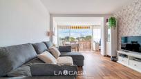 Sala d'estar de Àtic en venda en Castelldefels amb Aire condicionat, Traster i Piscina