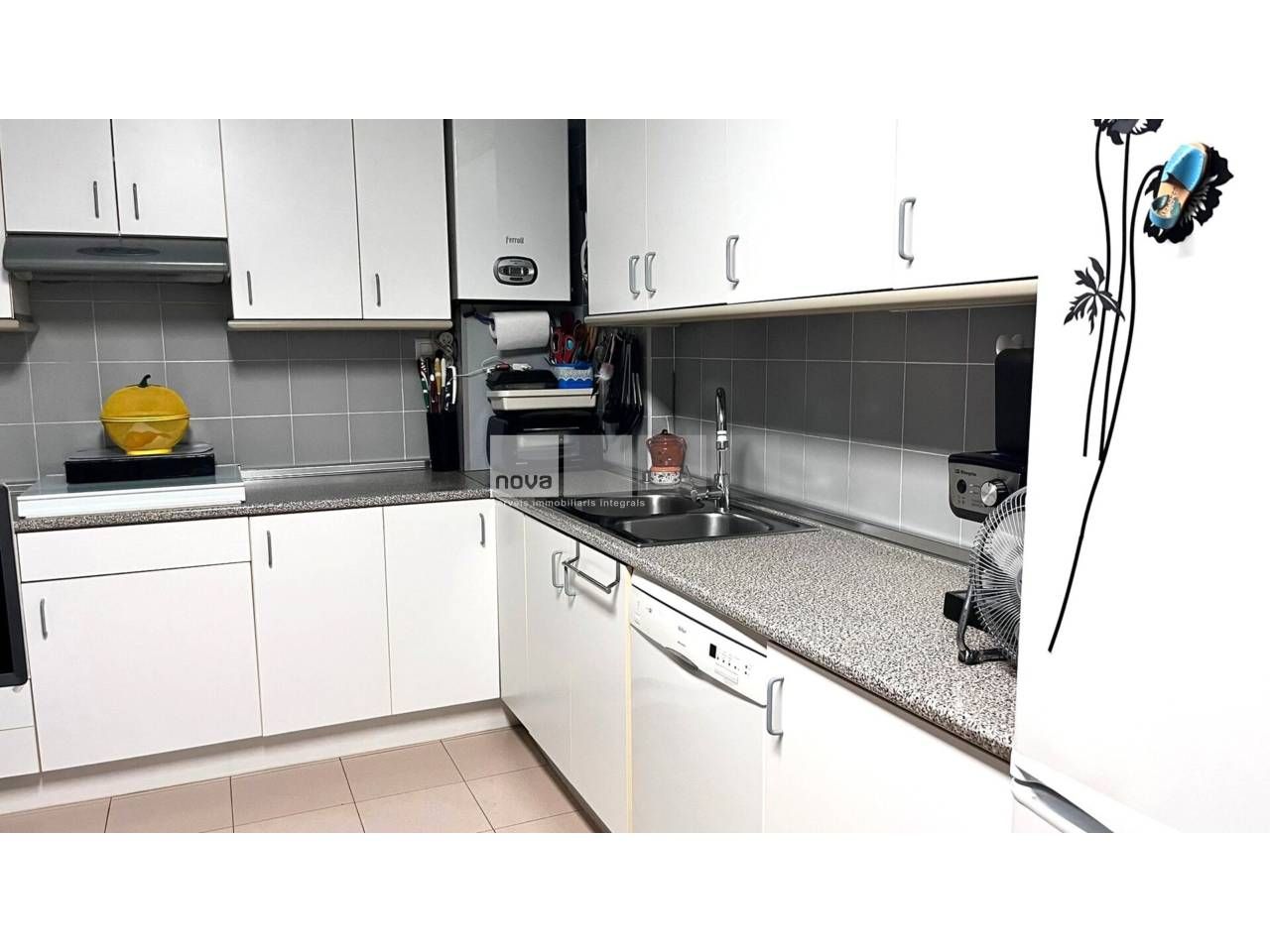 Cuina de Casa o xalet en venda en Tona amb Calefacció, Jardí privat i Terrassa