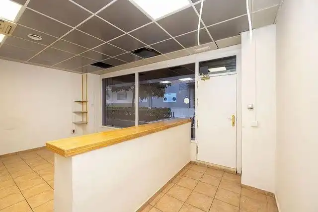 Local comercial de lloguer a ALMINARES DEL GENIL 5, imagen 3