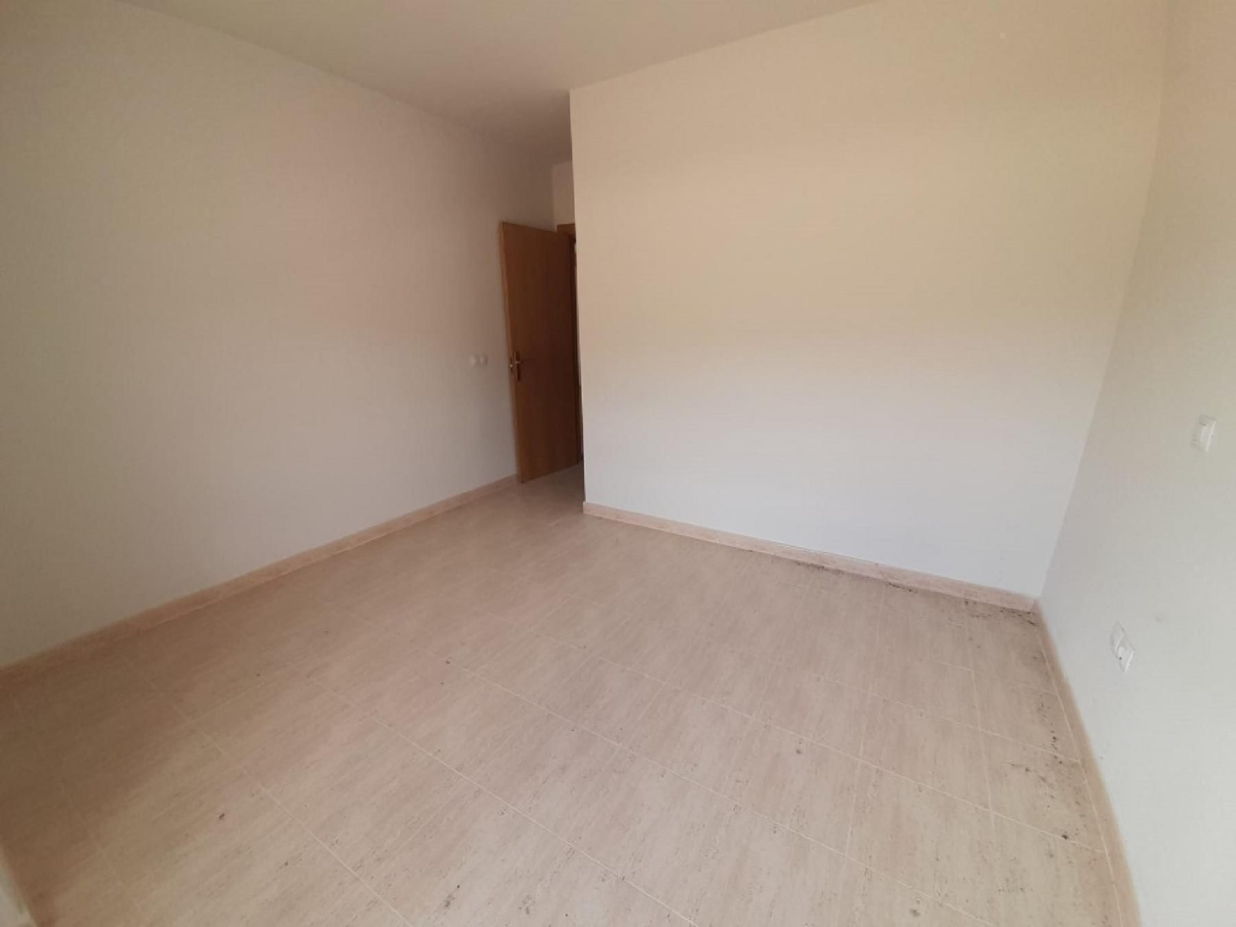 Flat for sale in PAU 2-600