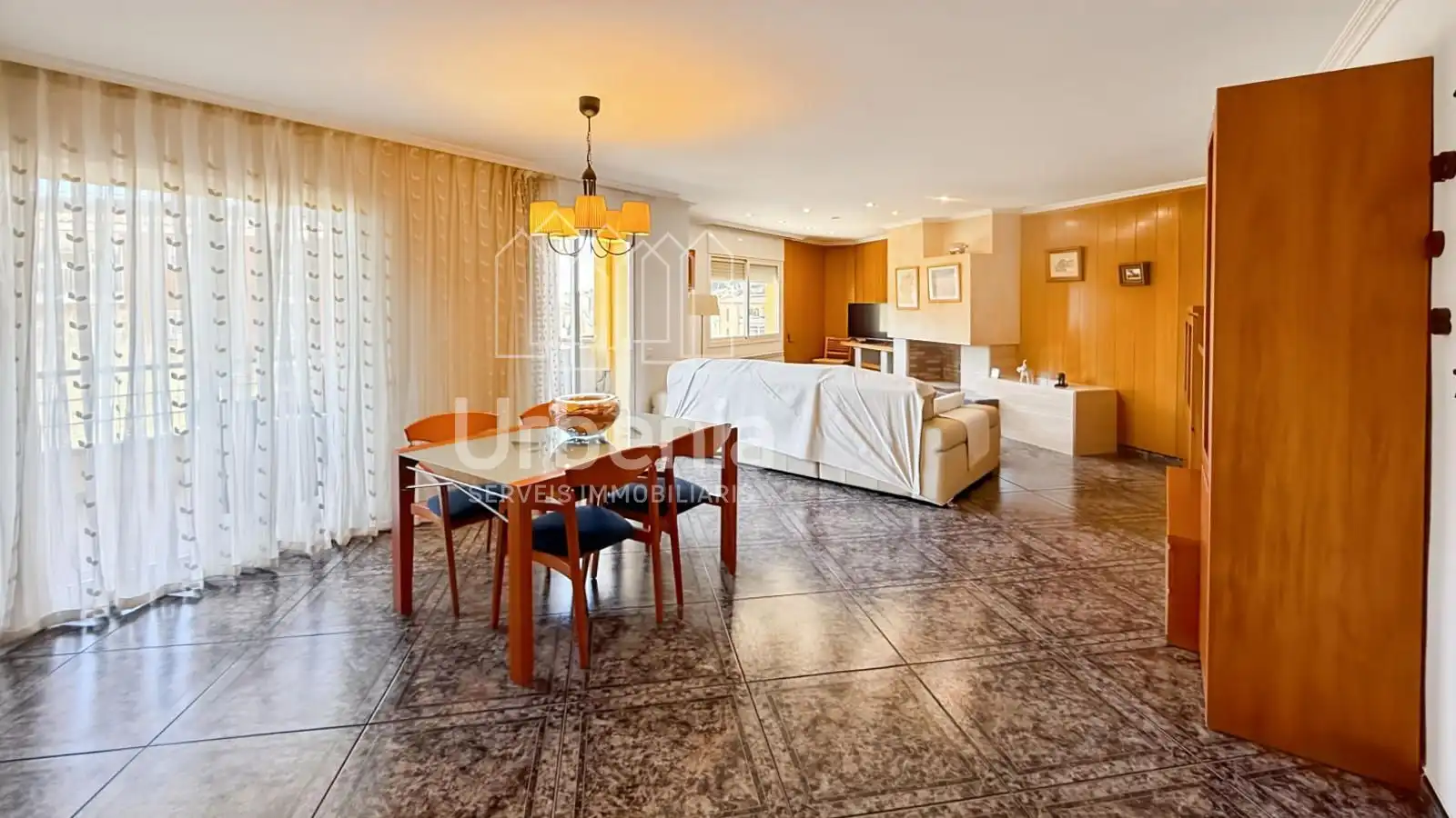 Living room of Flat for sale in Sant Cebrià de Vallalta  with Air Conditioner, Heating and Terrace