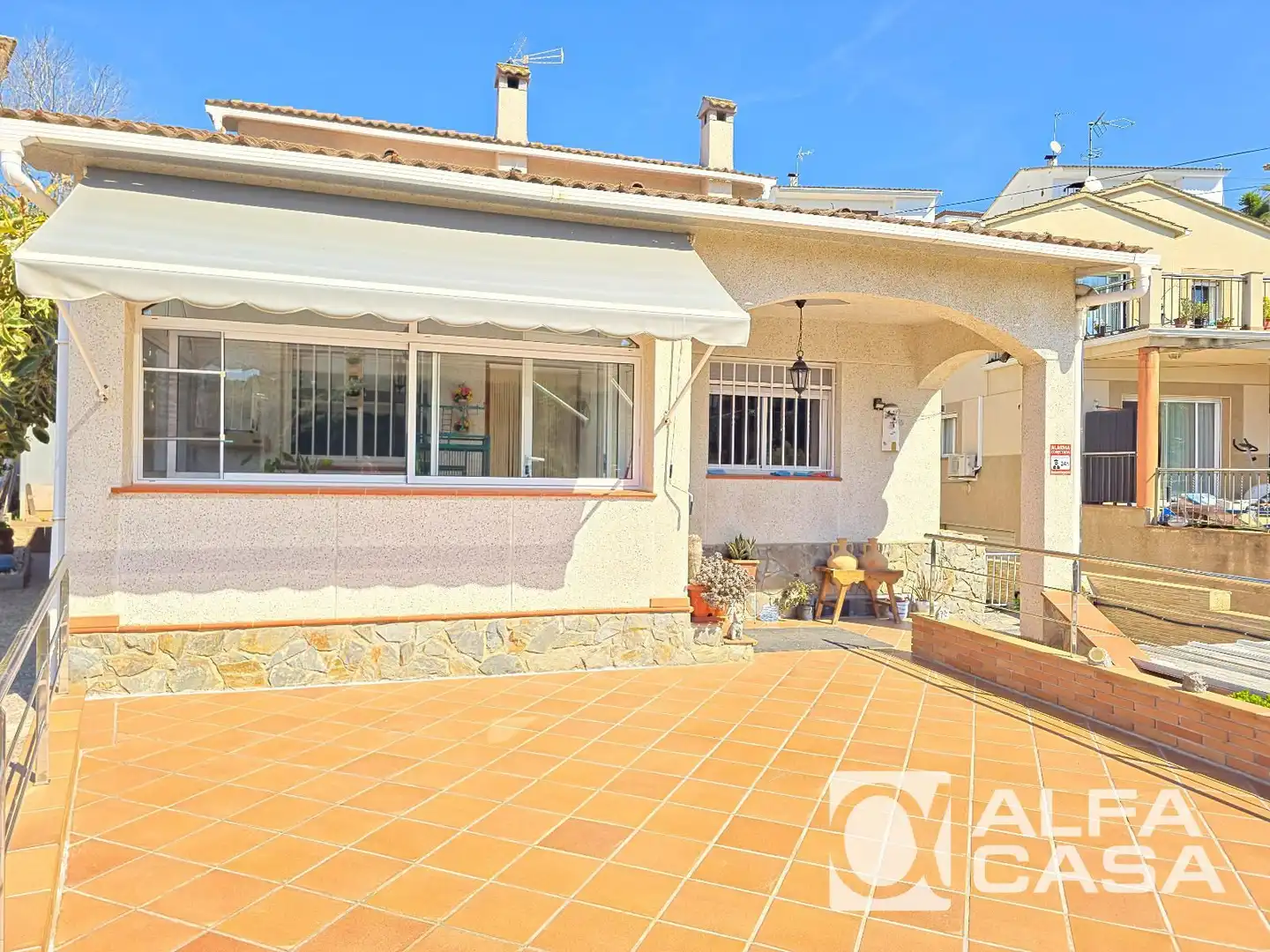 Vista exterior de Casa o xalet en venda en Lloret de Mar amb Aire condicionat, Calefacció i Terrassa