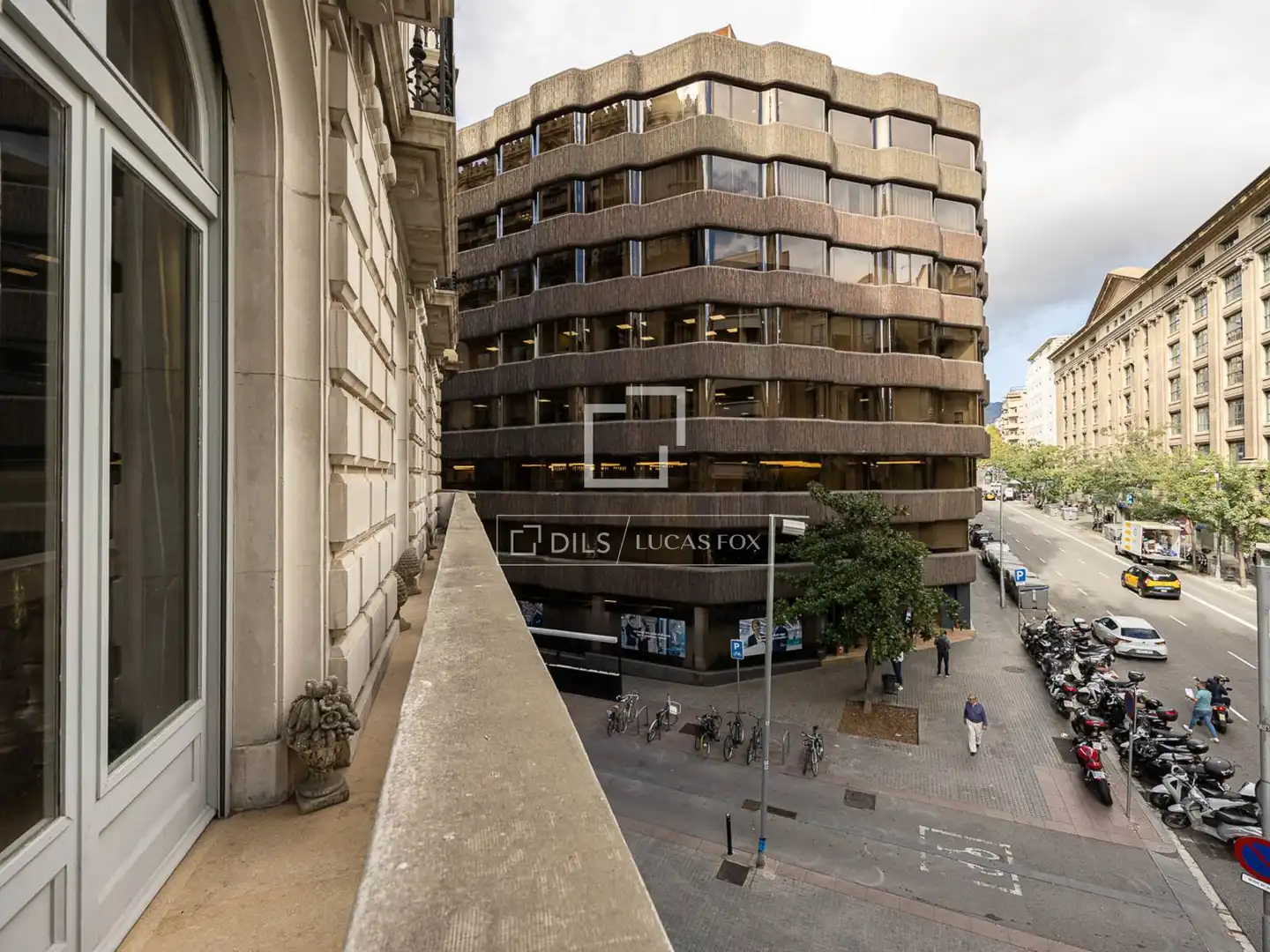 Exterior view of Flat for sale in Barcelona  with Air Conditioner, Heating and Furnished