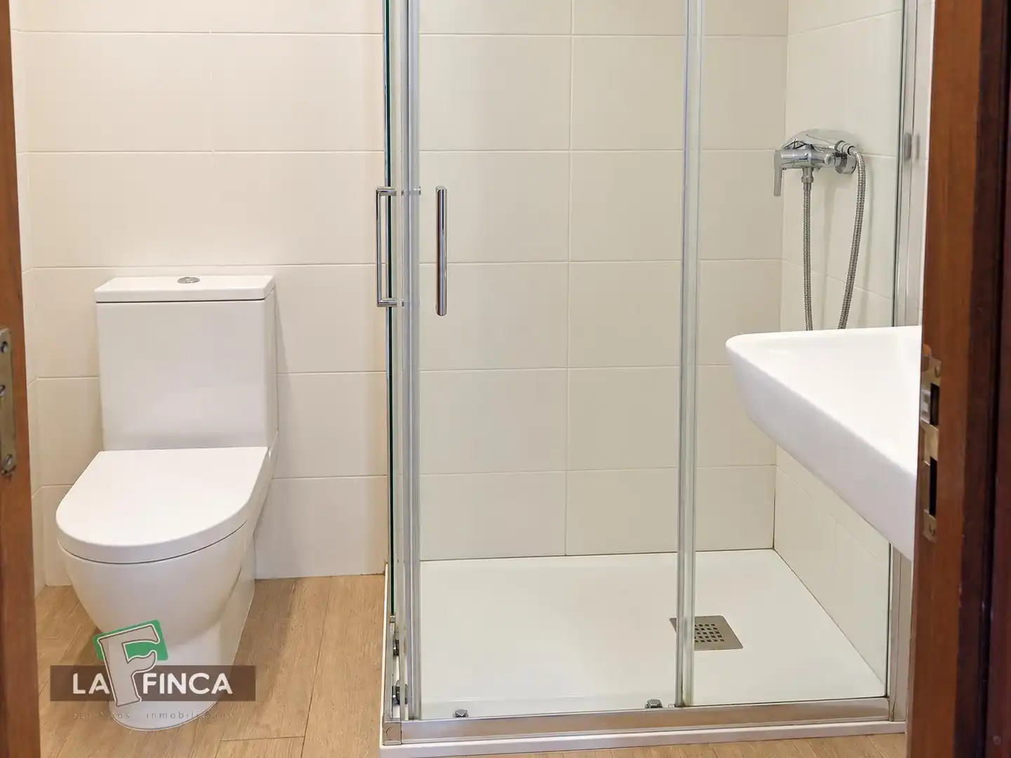 Bany de Estudi en venda en Ería - Masip