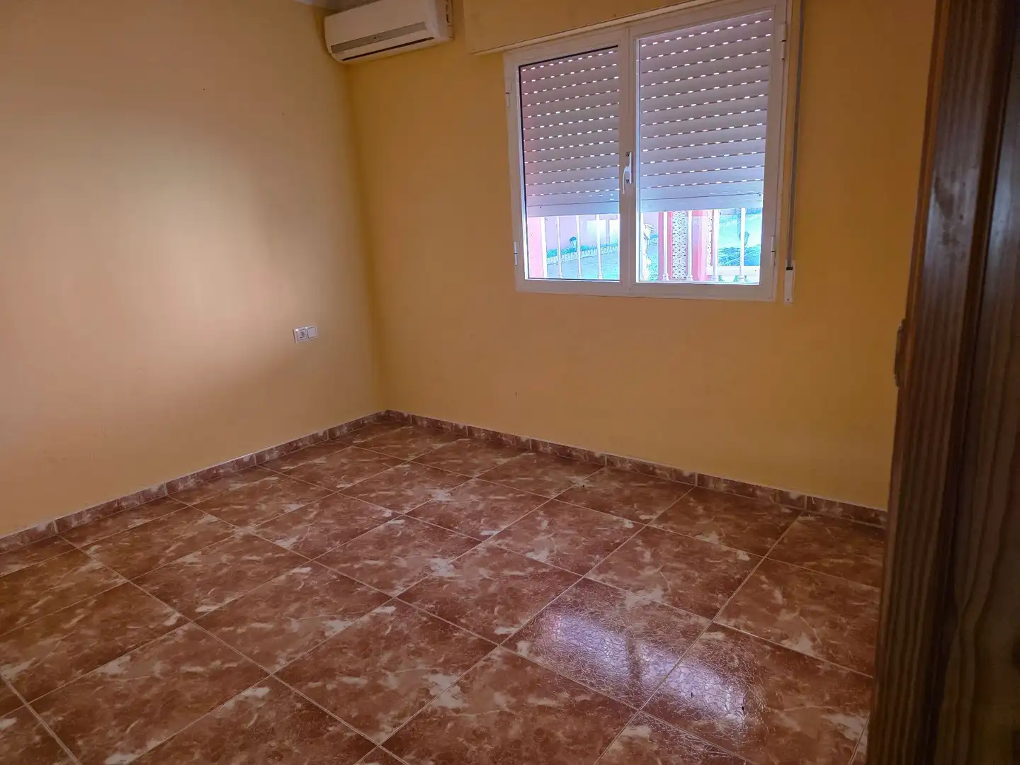 Dormitori de Casa o xalet en venda en Alhaurín de la Torre amb Aire condicionat, Calefacció i Jardí privat