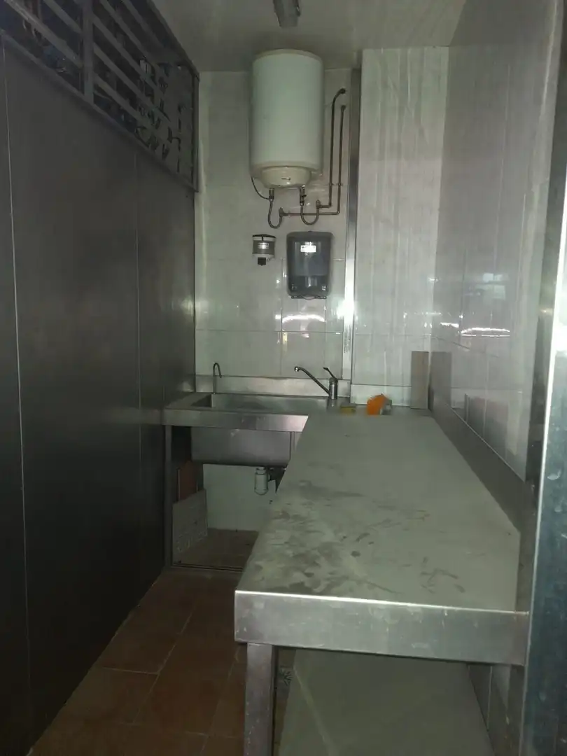 Local comercial en venda a Centro, imagen 4