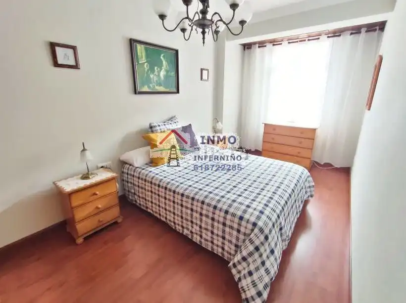 Dormitori de Pis en venda en Ferrol amb Moblat