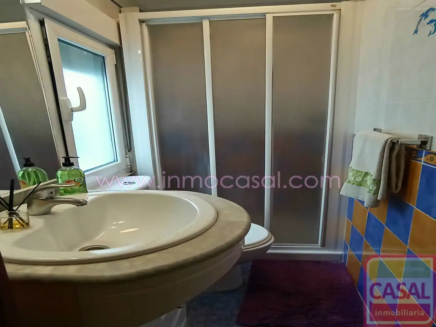 Baño de Piso en venta en Avilés con Calefacción y Amueblado