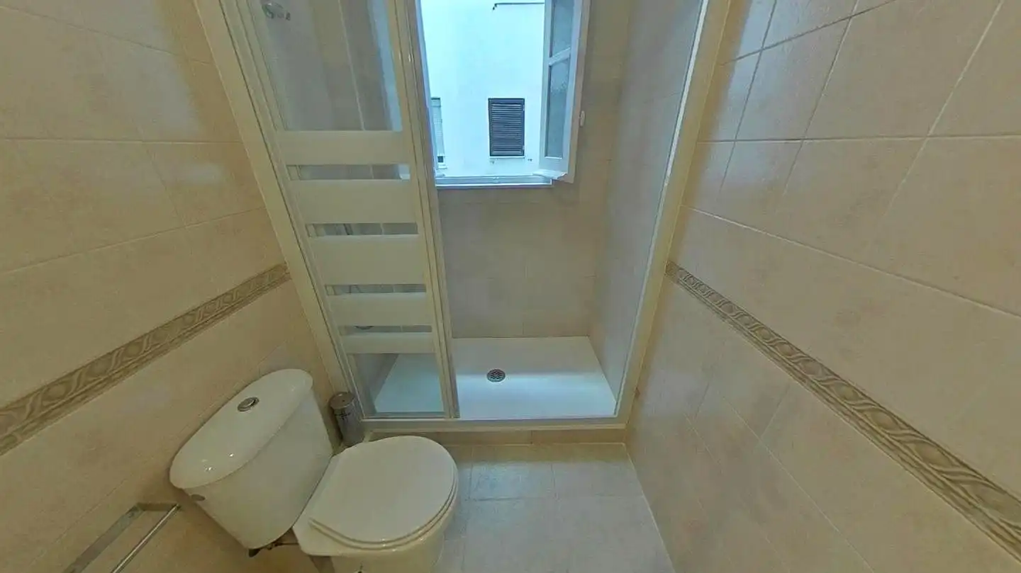 Bathroom of Flat for sale in Sevilla