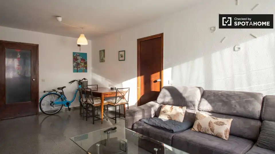Sala d'estar de Pis per a compartir en Barcelona amb Aire condicionat, Calefacció i Moblat