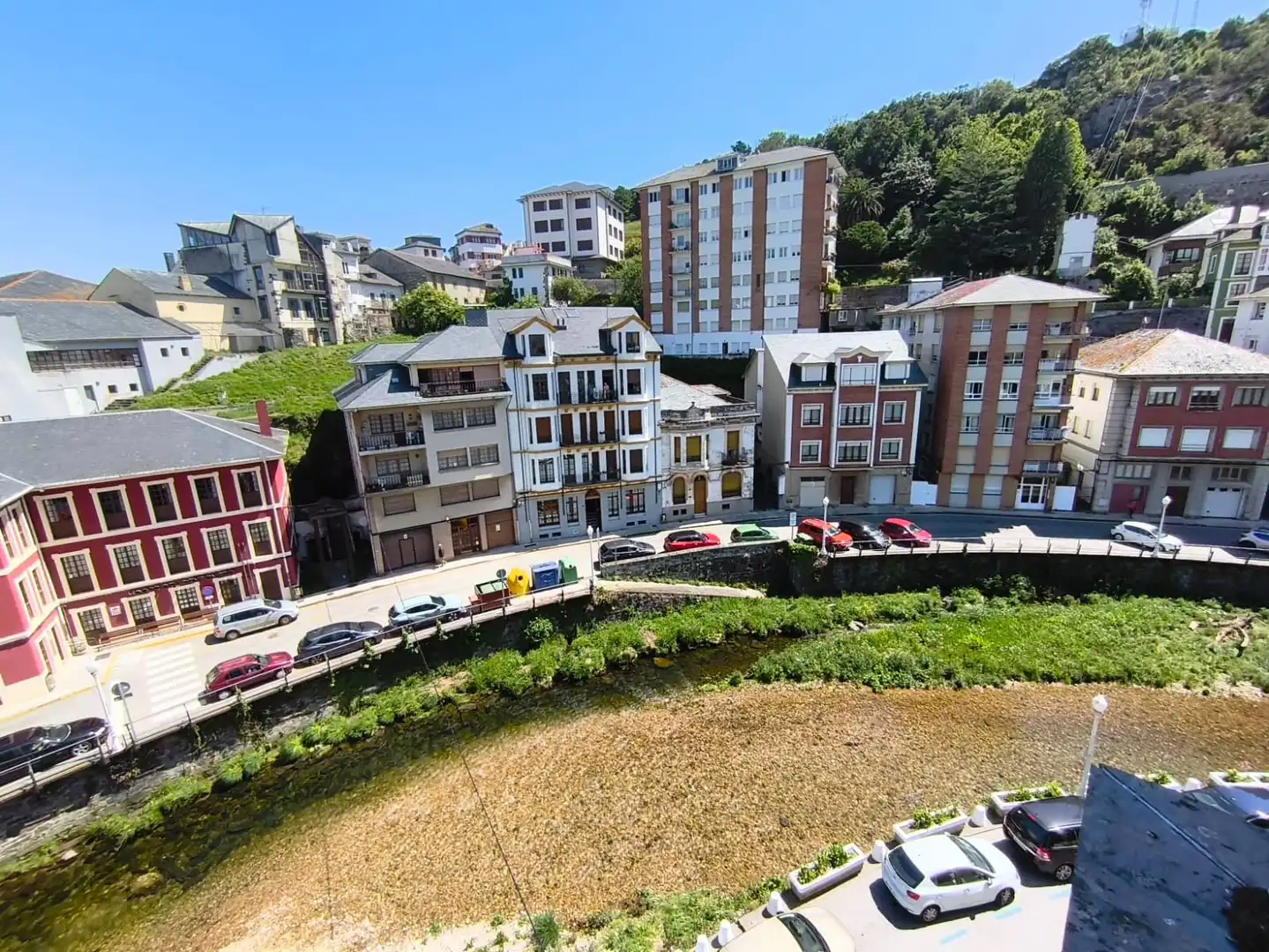 Außenansicht von Wohnung zum Verkauf in Valdés - Luarca