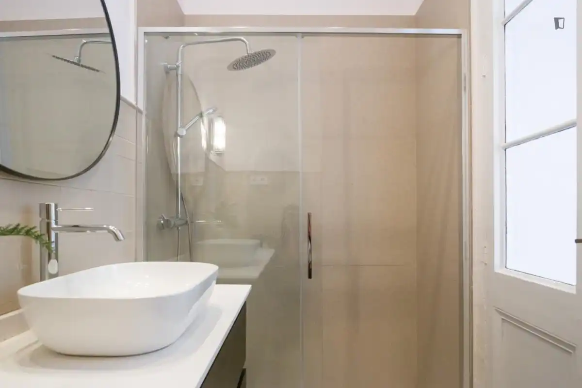 Bany de Casa o xalet per a compartir en Gràcia