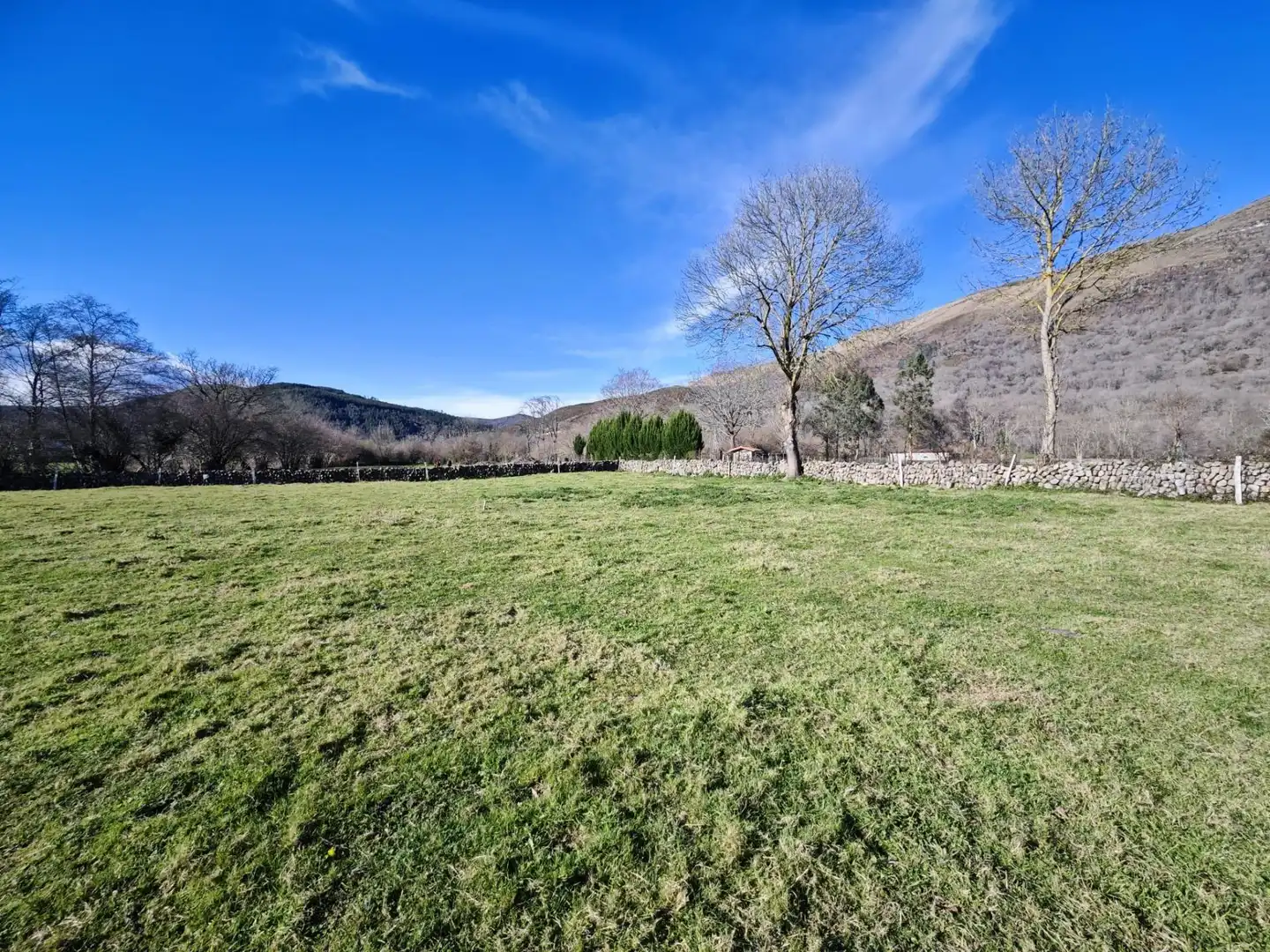 Residential land for sale in Ruente