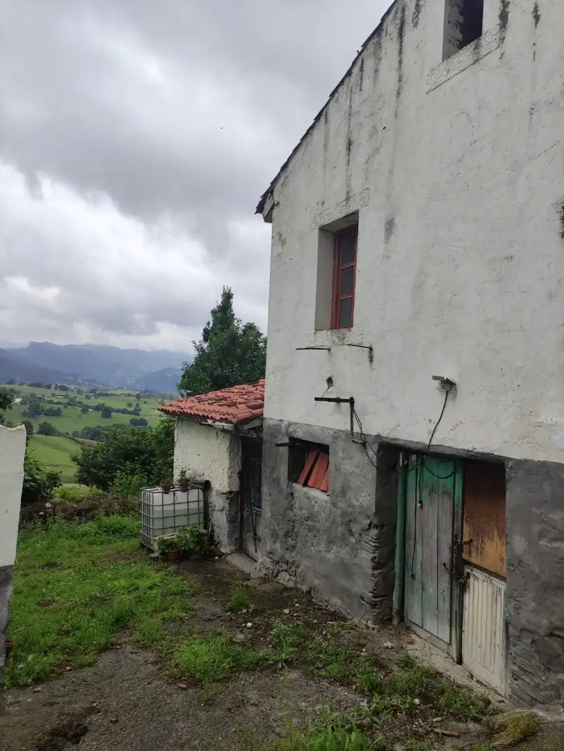 Exterior view of Detached homes for sale in Torrelavega 
