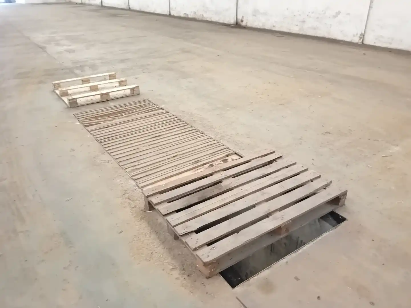 Außenansicht von Fabrikhallen zum Verkauf in Gijón 