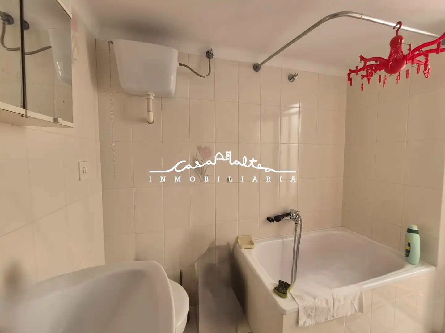 Badezimmer von Country house zum Verkauf in Polop mit Klimaanlage