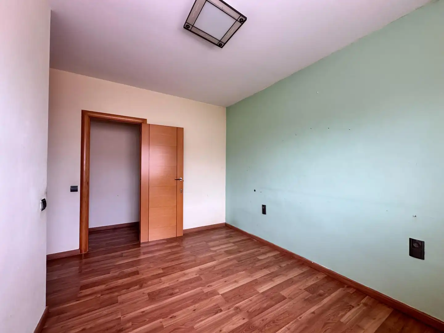 Habitación de Casa o chalet en venta en La Bisbal del Penedès con Parquet