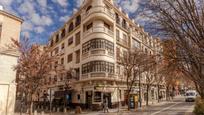 Exterior view of Flat for sale in  Granada Capital