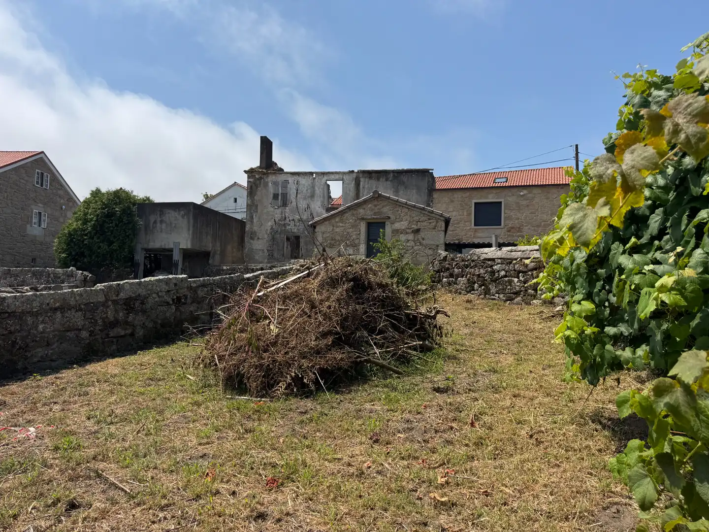 Houses for sale in Muros