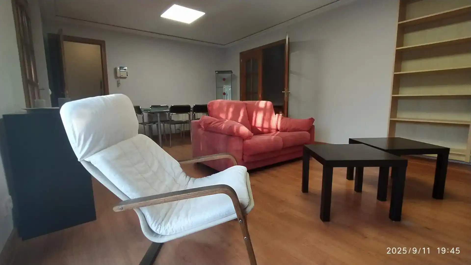 Sala d'estar de Casa o xalet en venda en Villaviciosa de Odón