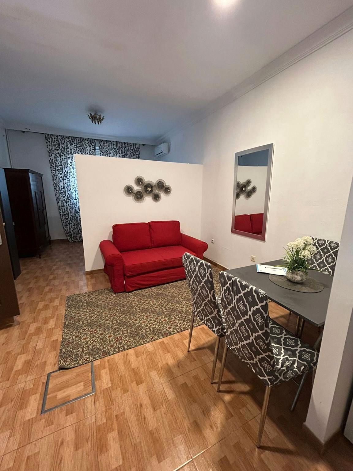 Living room of Flat to rent in  Sevilla Capital  with Air Conditioner, Furnished and Washing machine