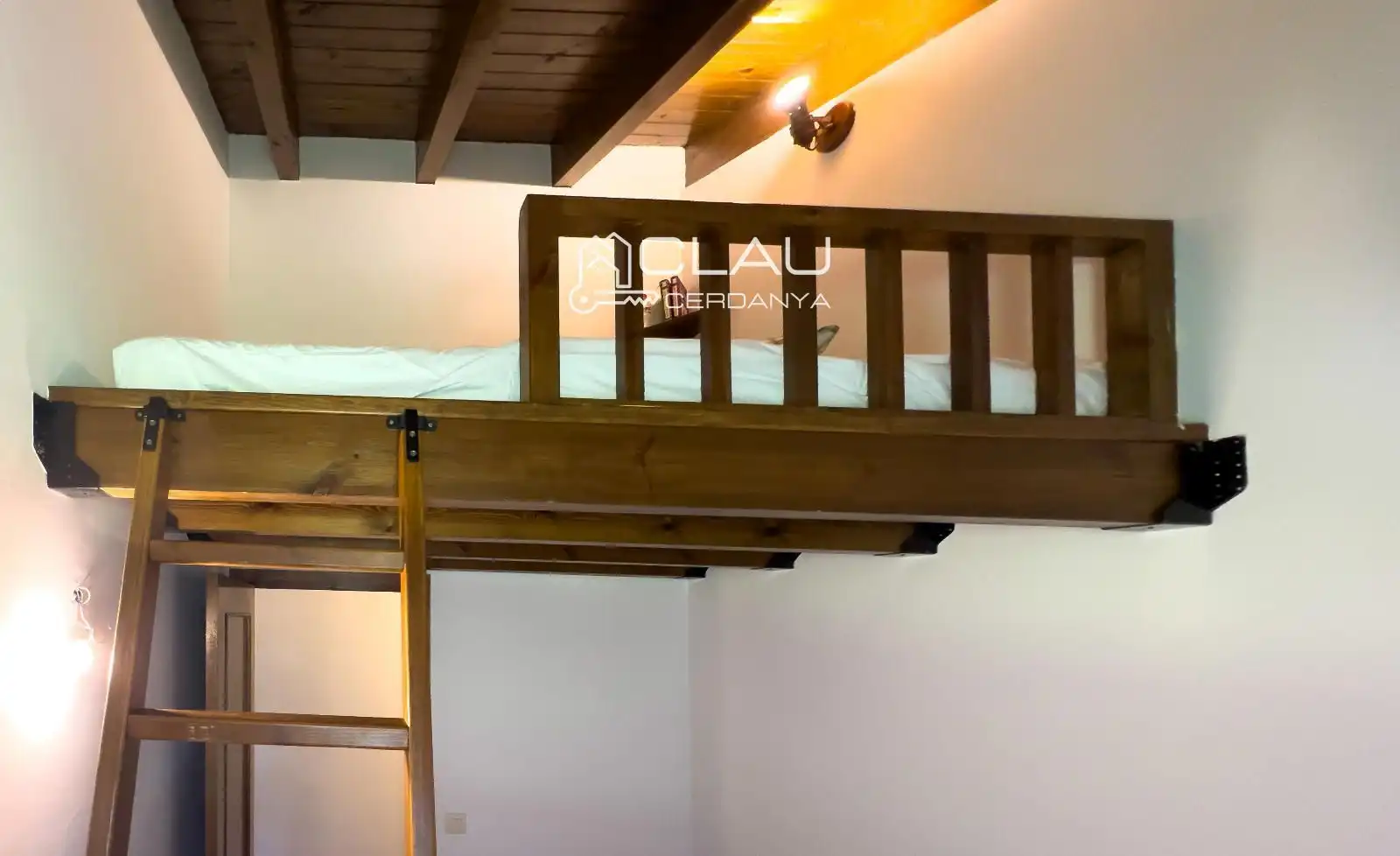 Schlafzimmer von Einfamilien-Reihenhaus zur Miete in Isòvol mit Heizung, Parkett und Terrasse