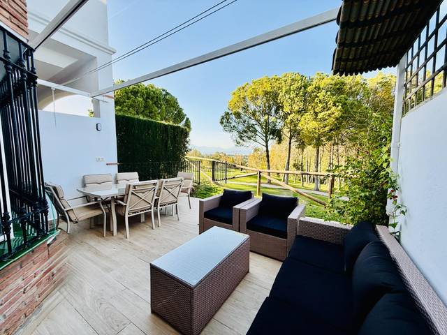 Casa adosada en Venta en Avenida Avenida General Caffarena en Buenavista - Lauro Golf