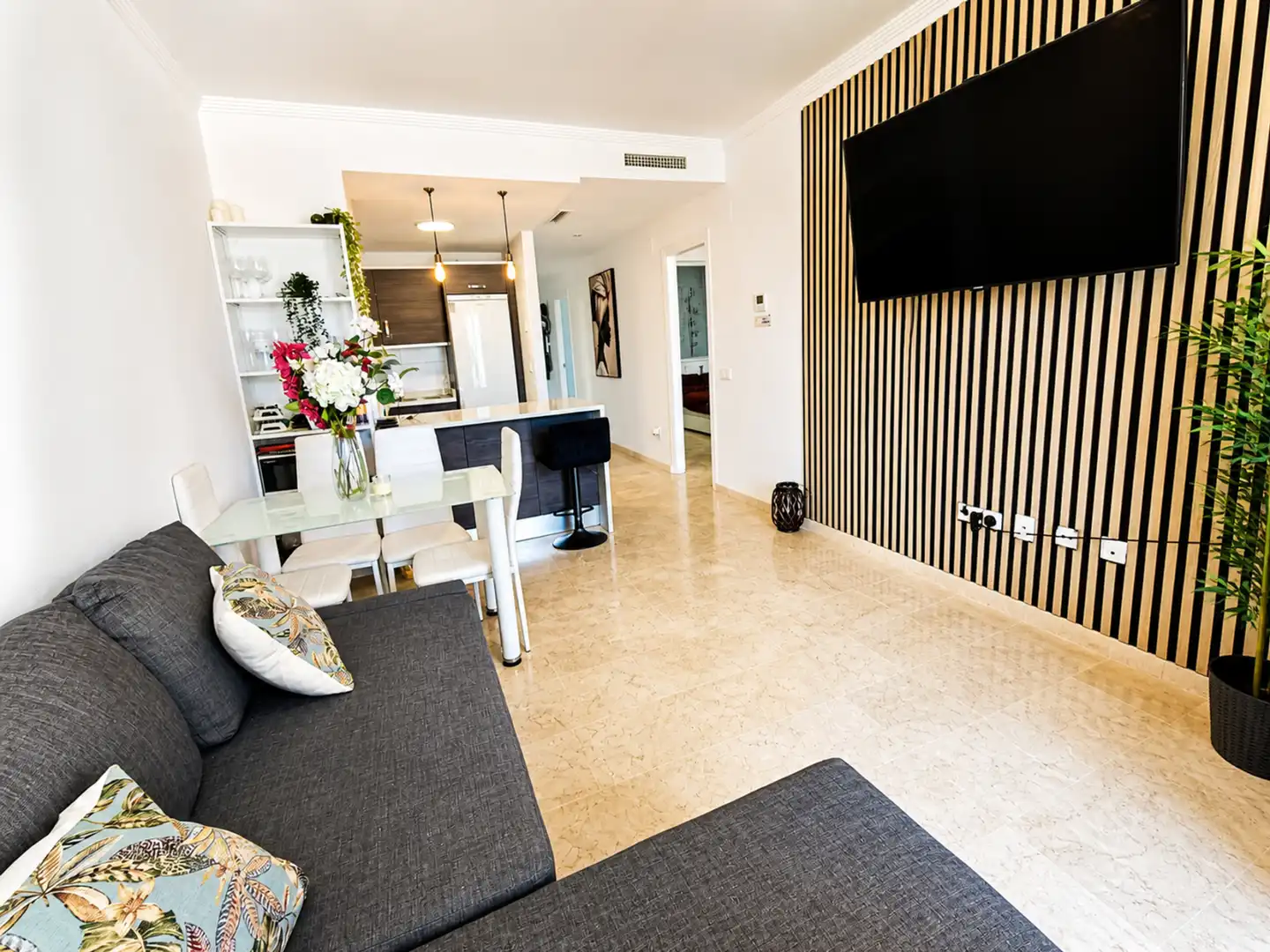Living room of Ground floor for sale in Manilva  with Air Conditioner, Terrace and Swimming Pool