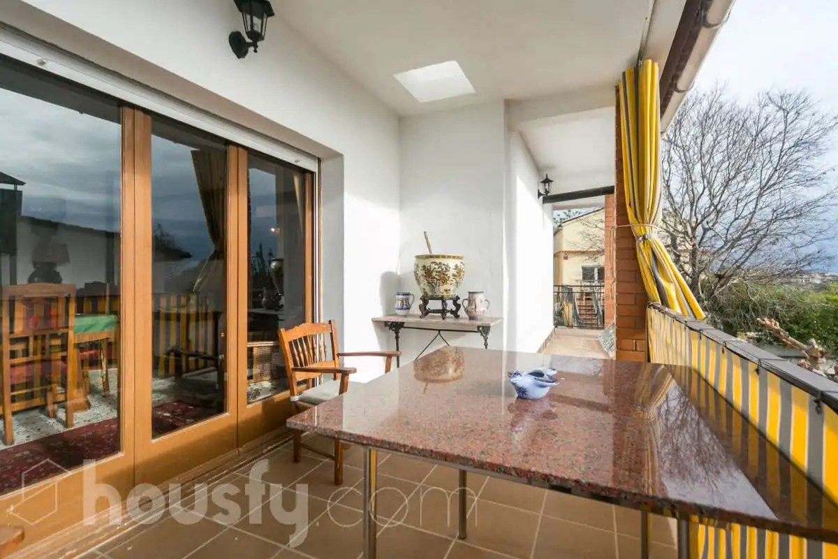 Houses for sale in Carrer de L'Estaca, Fondo Somella