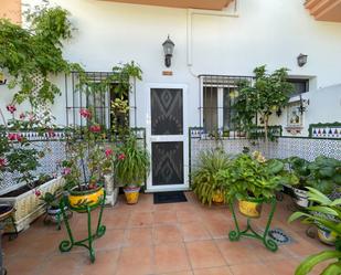 Jardí de Casa adosada en venda en Sanlúcar de Barrameda amb Aire condicionat, Traster i Balcó