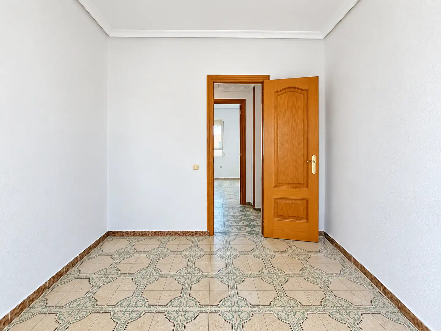Flat for sale in Benicalap