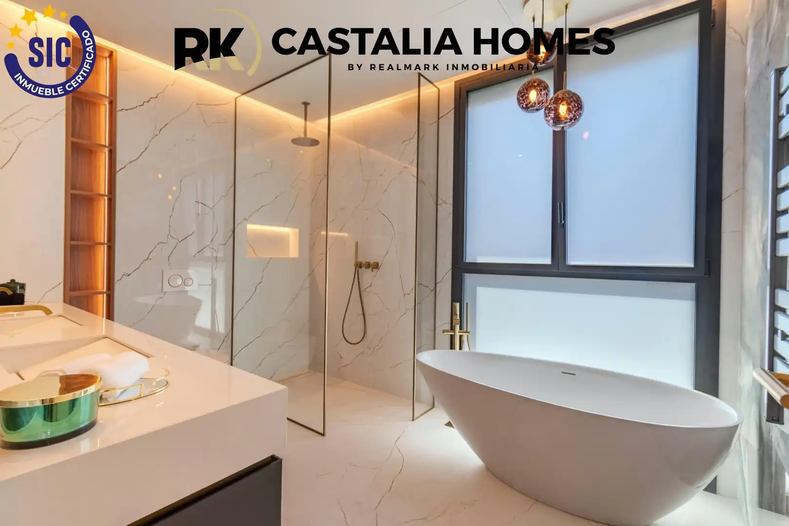 Bany de Casa o xalet en venda en Castellón de la Plana / Castelló de la Plana amb Aire condicionat, Calefacció i Jardí privat