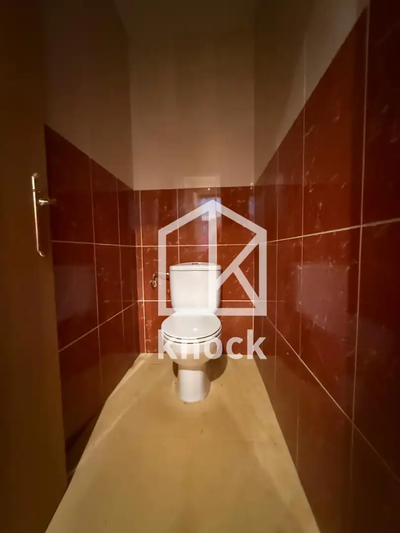 Baño de Local de alquiler en Cacabelos