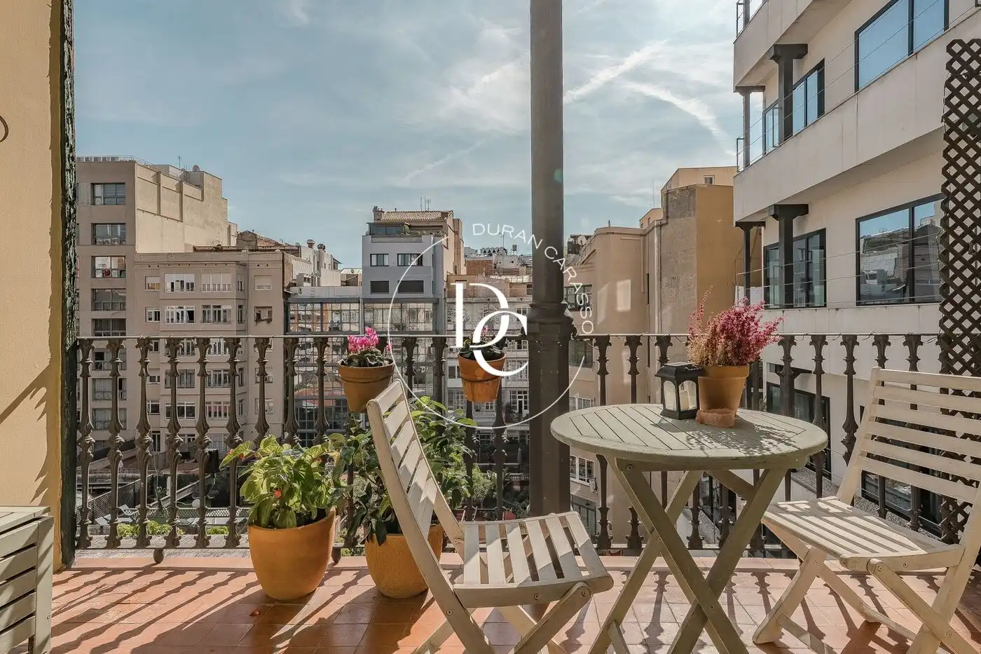 Piso con ascensor en venta en Carrer de Casp, imagen 3