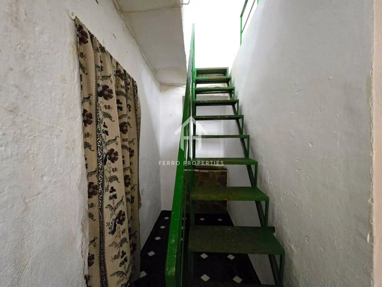 Houses for sale in Atarfe  with Air Conditioner and Terrace