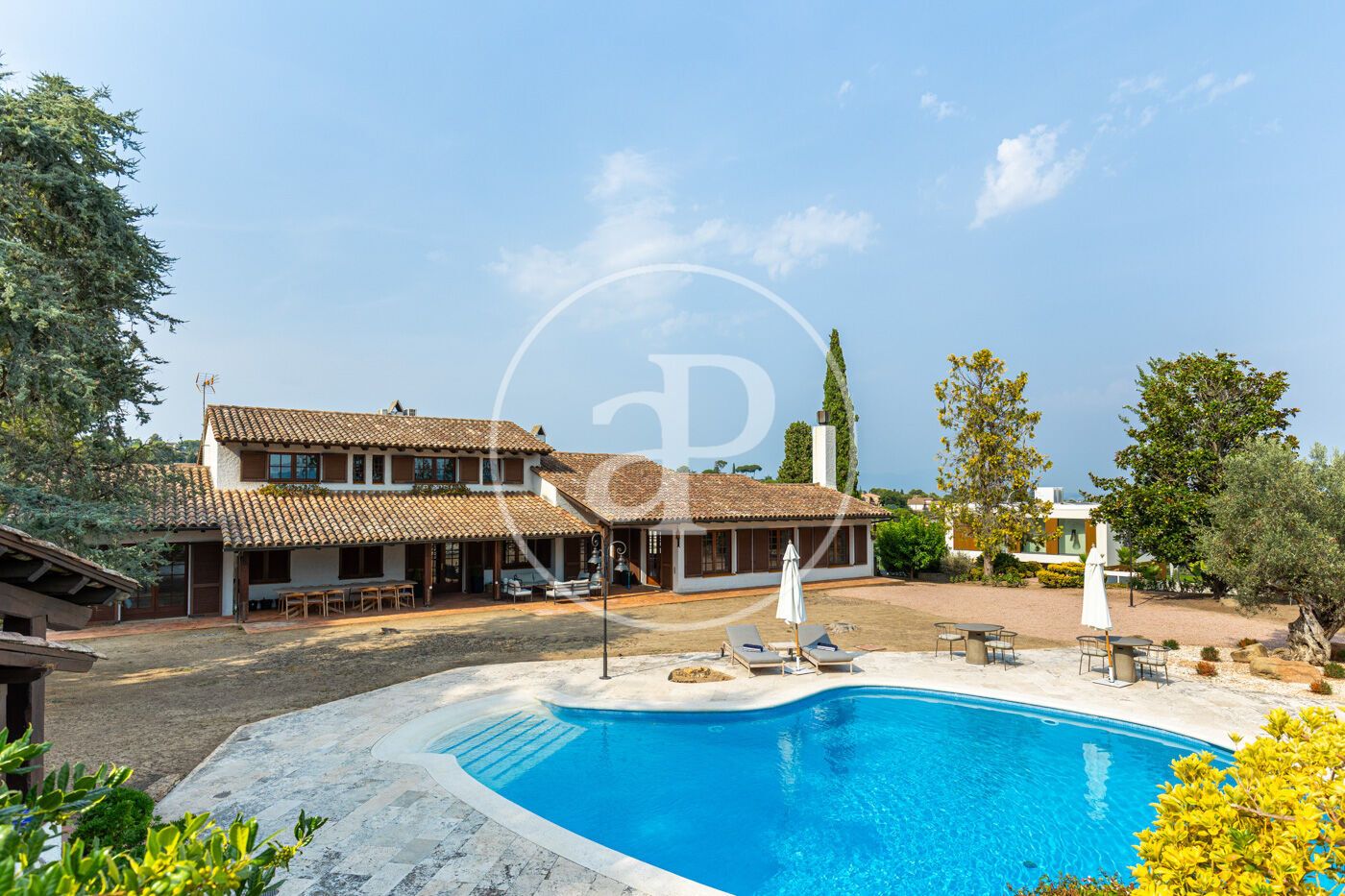 Vista exterior de Casa o chalet de alquiler en Cerdanyola del Vallès con Aire acondicionado, Calefacción y Jardín privado