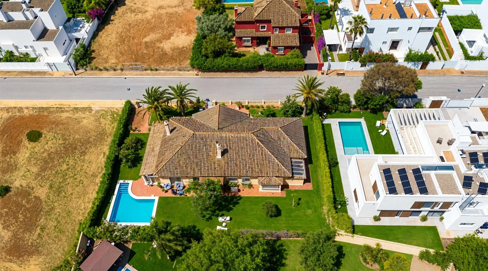 Vista exterior de Casa o xalet en venda en Chiclana de la Frontera amb Aire condicionat, Calefacció i Jardí privat