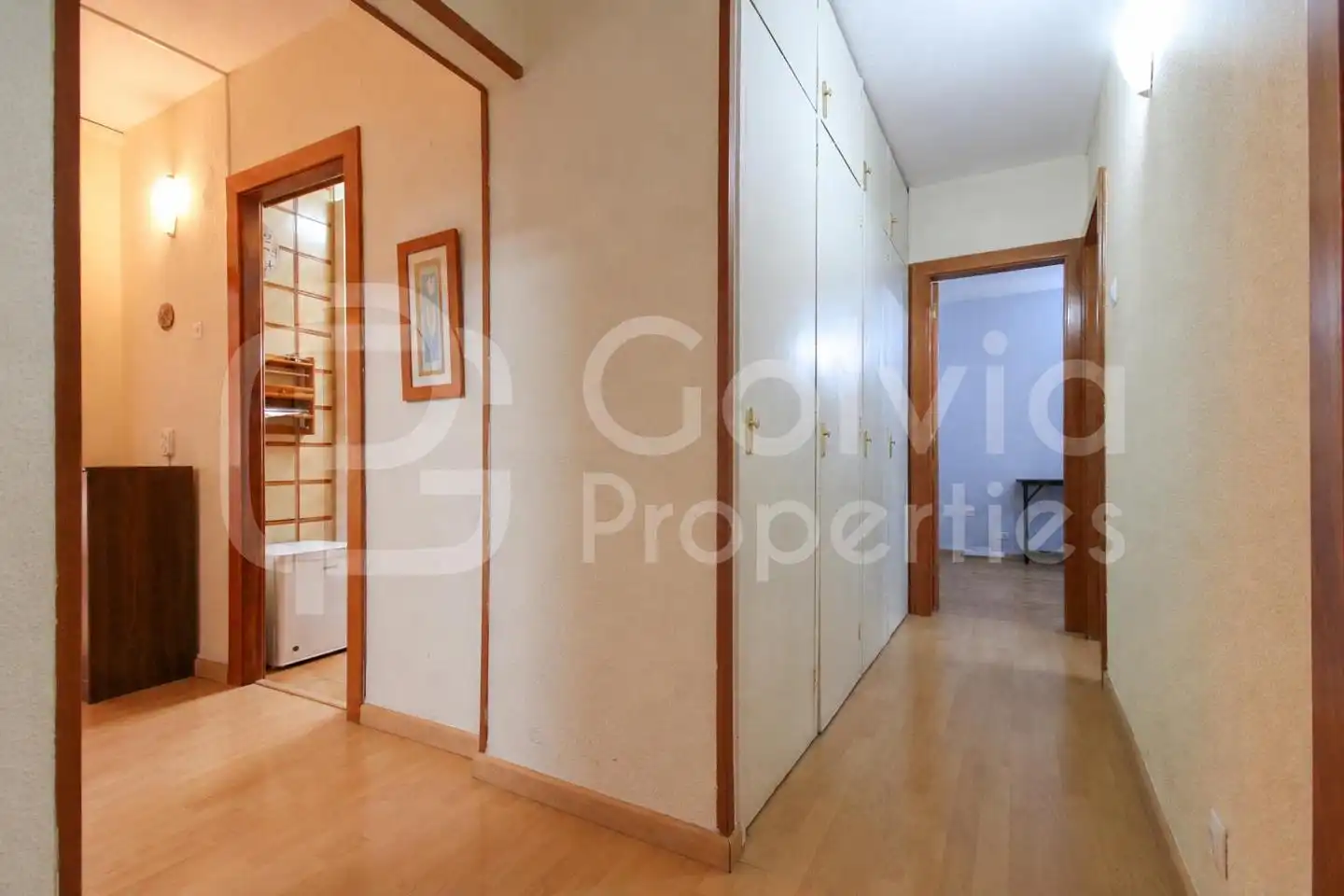 Flat for sale in L'Hospitalet de Llobregat  with Parquet flooring and Balcony