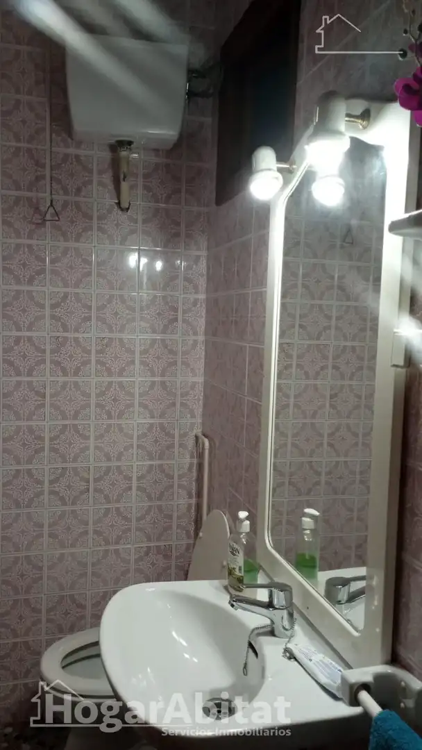 Baño de Piso en venta en Gandia con Terraza y Amueblado