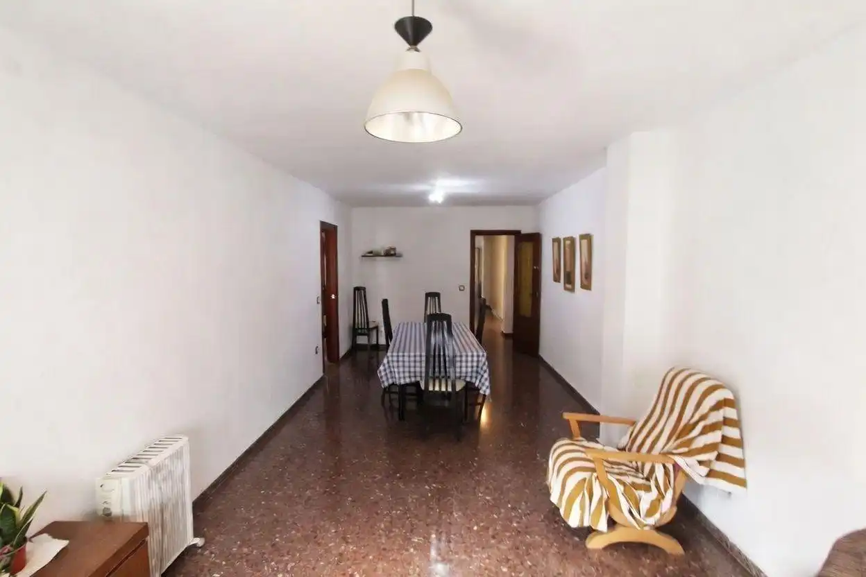 Comedor de Piso en venta en Paterna con Terraza y Balcón