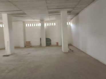 Local comercial de lloguer a Paseo República de Malta