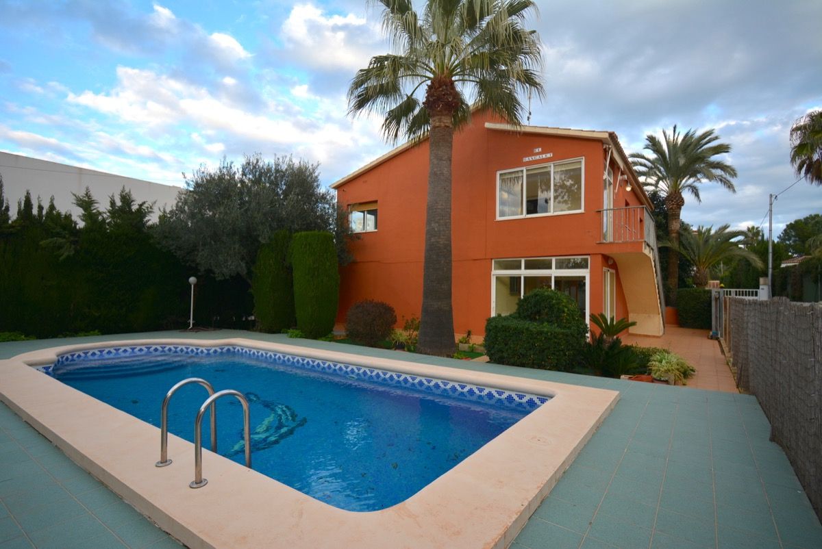 Vista exterior de Casa o chalet en venta en Dénia con Aire acondicionado, Jardín privado y Terraza