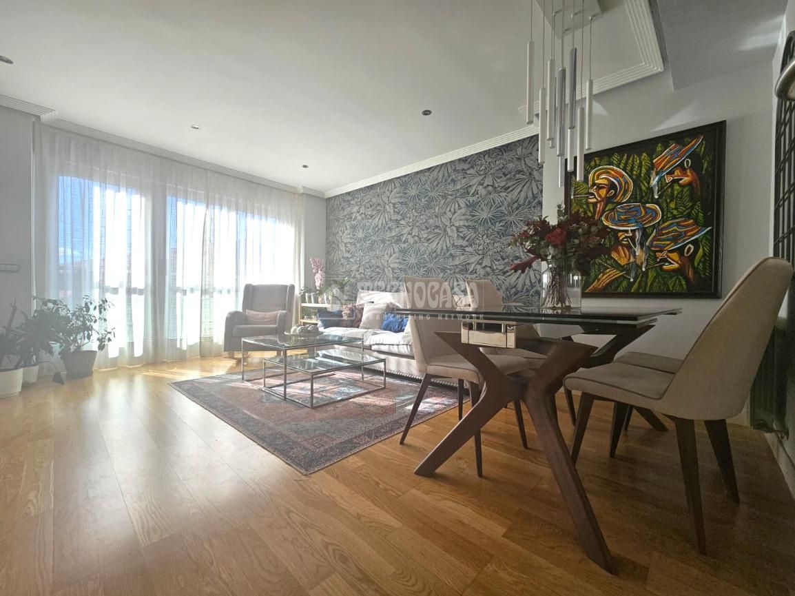 Living room of Flat for sale in Getafe  with Air Conditioner, Heating and Storage room